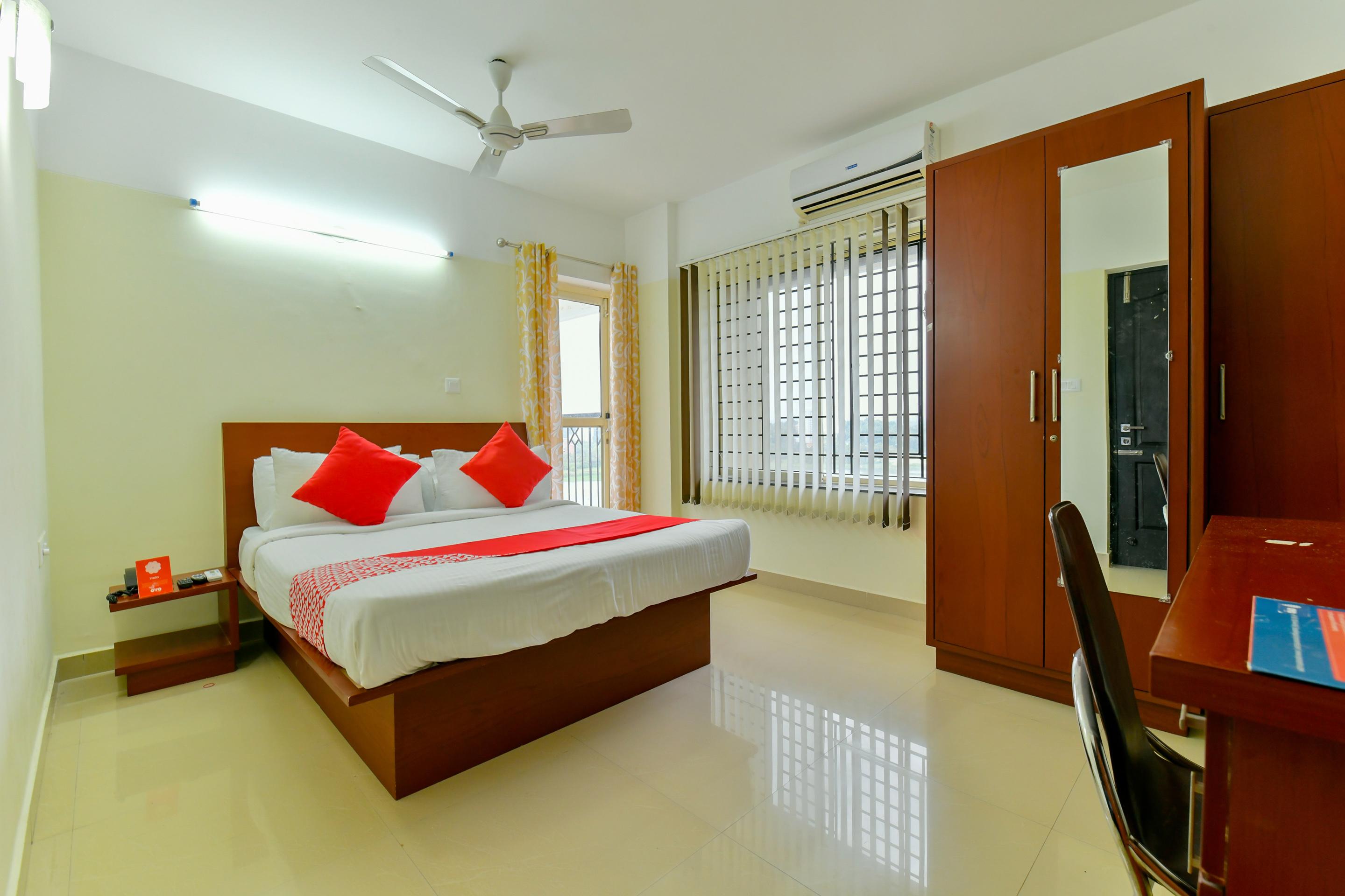 Hotel Tyche Stays Thiruvananthapuram Exterior photo